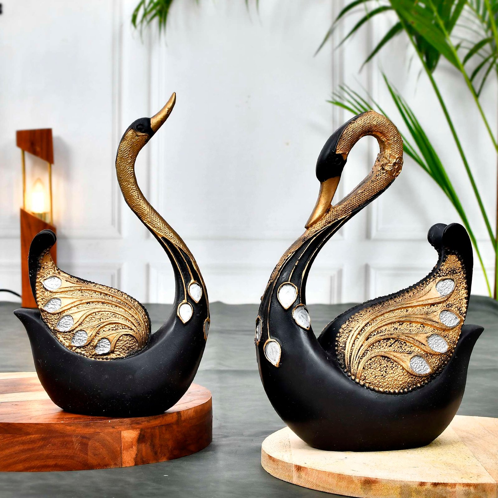 Swan Pair Feather Design Sculpture - Image 3
